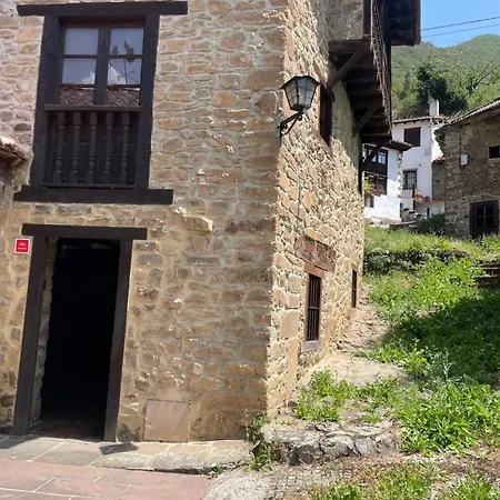 La Casita Semesterbostad Cabezón de Liébana